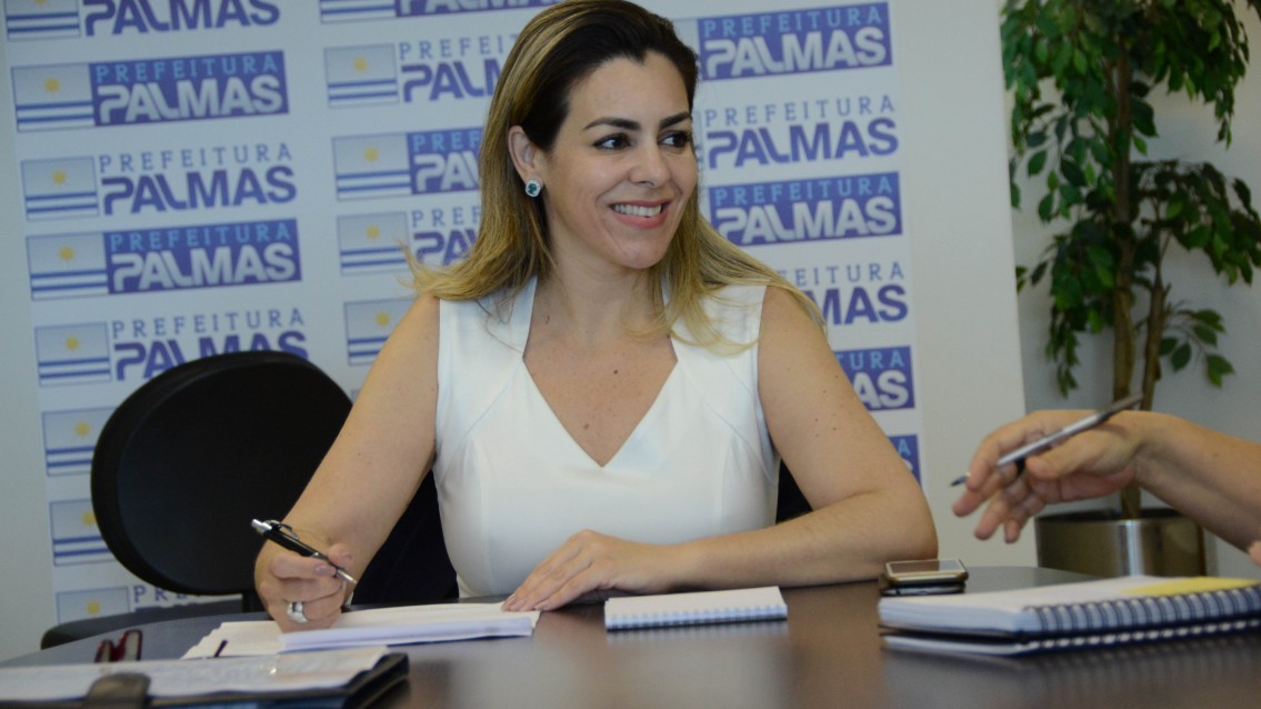 Vice-prefeita faz homenagem ao dia das mulheres em Palmas