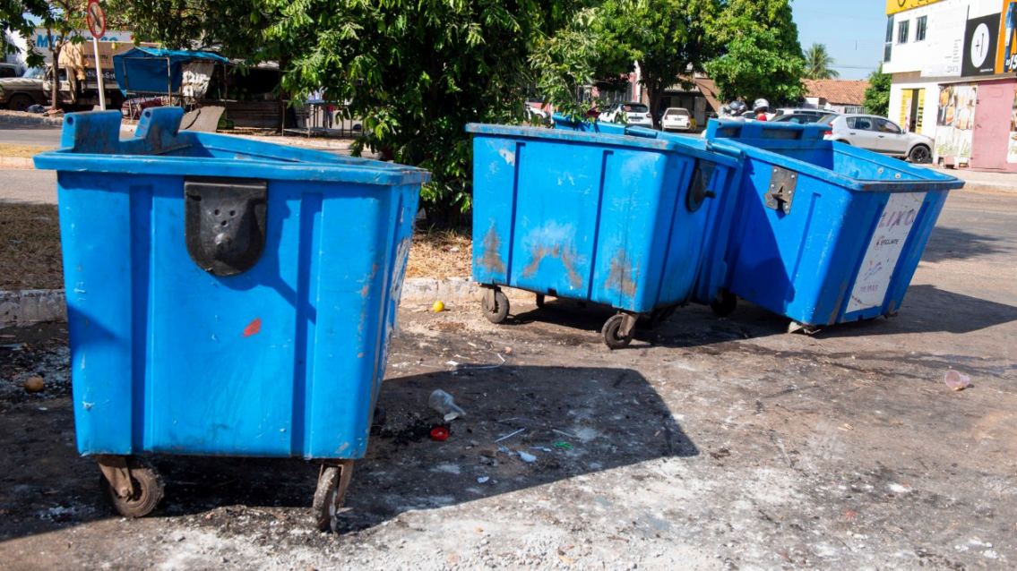Contêineres destinados a lixo comum têm menor vida útil